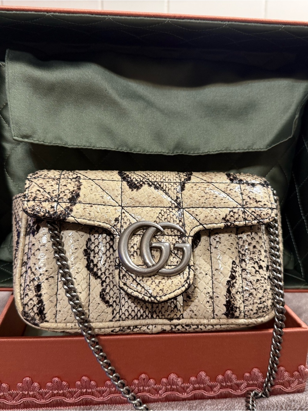 Gucci Cream Snake-Print Quilted Shoulder Bag with Silver GG